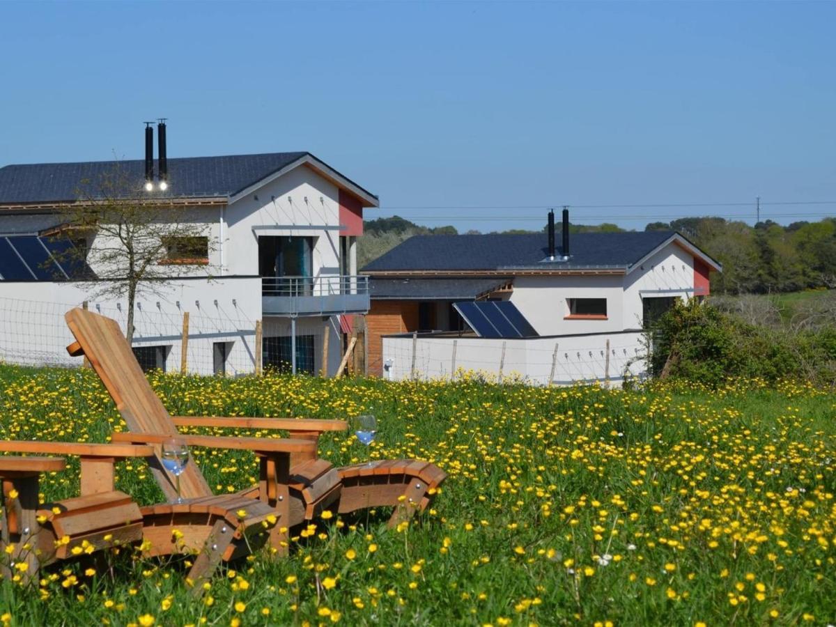 Gites & Tiny Houses Les Hauts De Toulvern Baden Exterior foto